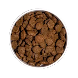 Contient 50% de viande fraîche de poulet et de dinde et avec du sulfate de chondroïtine et de la glucosamine ajoutés qui aident 